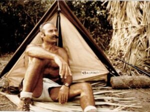 Kampeertenten & tenten voor jeugdbewegingen - Alpino-everest-camping-tent-historic-picture-1