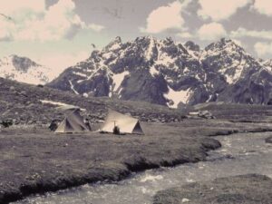 Kampeertenten & tenten voor jeugdbewegingen - Alpino-everest-camping-tent-historic-picture-2